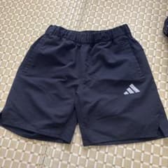 ぷ*る様 adidas メンズ ショートパンツ ブラックのサムネイル