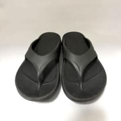 OOFOS OOcoozie TEGEE リカバリーサンダル EU40 黒 OOFOS OOriginal リカバリーサンダル EU40 黒 - メルカリ