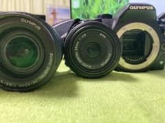 OLYMPUS E-420 デジタル一眼レフカメラ + ZUIKO レンズ2本のサムネイル