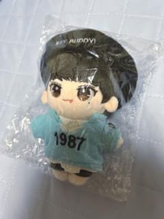 ぎゅ様専用  seventeen ミンギュ ぬいぐるみ 15cmのサムネイル