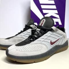 Nike スニーカー グレー/ブラック/バーガンディ　25cmのサムネイル