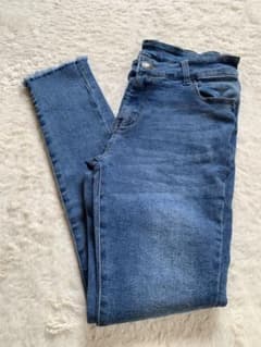 スキニーデニム ストレッチ カットオフ 切りっぱなし S〜Mのサムネイル