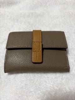 【最終値下】LOEWE ロエベ 三つ折り財布 トライフォールド ウォレット 美品のサムネイル