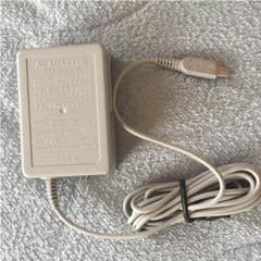 任天堂 3DS充電器 純正のサムネイル