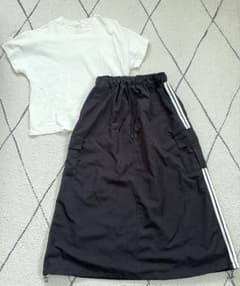 ニコアンド　CHARMBERRYTIC 半袖Tシャツ　ロングスカート