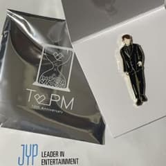 JUN.K ピンバッジのサムネイル