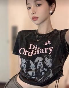 Disgust Ordinary クロップドTシャツ ブラックのサムネイル