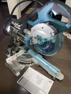 haru様専用 マキタ　スライド丸のこ　LS0613FLのサムネイル