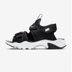 NIKE キャニオン サンダルのサムネイル