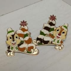 チップ&デール　ディズニーランド　クリスマスピンバッジ　2点セットのサムネイル