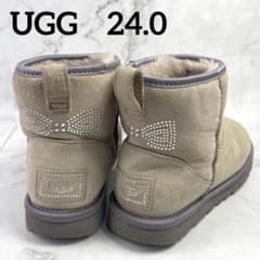 UGG クラシックミニ クリスタルボウ ムートンブーツ ページュ 24.0