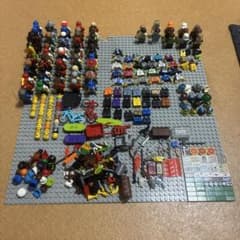 LEGO オールドレゴ　レアパーツ　ミニフィグセット　まとめ売り　大量のサムネイル