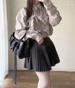 【nemne store】チェック柄ギャザーリボンブラウスのサムネイル