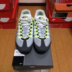 NIKE AIR MAX 95 OGのサムネイル
