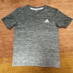 adidas グレー Tシャツのサムネイル