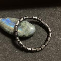黒スギライト✳︎天然石のサムネイル