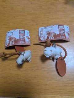 ふんばりーぬ どこでもふんばりーぬ 2種セット ガチャ ポメラニアン パグのサムネイル
