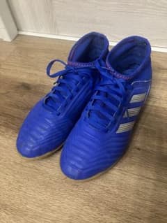 adidas   フットサルシューズ22.5cmのサムネイル