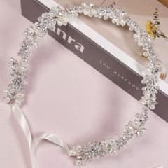 ヘア　アクセサリー　結婚式などのサムネイル