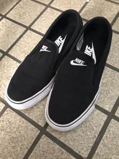 NIKE スリッポン スニーカーのサムネイル