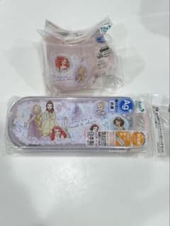 usamimiさん専用 ディズニープリンセス カップ＆カラトリーセットのサムネイル