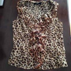 ミリ様専用⭐︎VICKYヒョウ柄シフォンフリルタンクのサムネイル