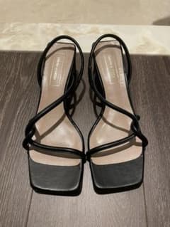 あさももママ様●新品未使用●ストラップサンダルのサムネイル