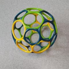 オーボール　Oball　赤ちゃん　おもちゃ　ラトルのサムネイル