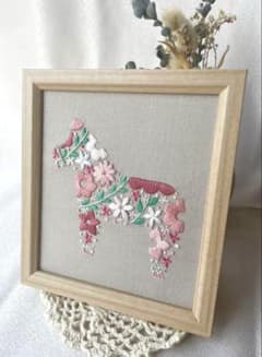 手刺繍のフレーム　ダーラナホースのサムネイル