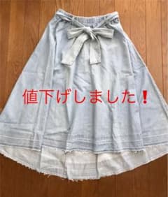 スカートのサムネイル