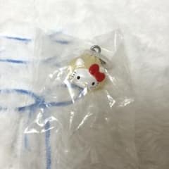 【最終値下げ】サンリオ キティ めじるしアクセサリー 肉まんのサムネイル