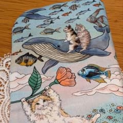 ふわふわガーゼハンカチ⭐️おとぎの国の猫と仲間たち☆可愛い猫たち