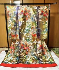 品格あるオーロラゴールドの打ち掛け【 美品】のサムネイル