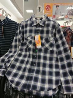 もずく様 専用 しまむら シャツのサムネイル