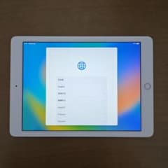 【中古】Apple iPad 第5世代ゴールド 本体のサムネイル