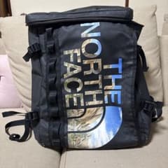THE NORTH FACE ブラックリュックのサムネイル