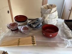 漆器 お椀 蓋付き小鉢 お盆 箸 セットのサムネイル