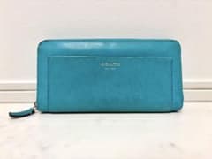 COACH 長財布 ターコイズブルー ラウンドファスナーのサムネイル