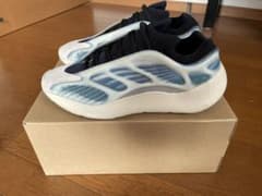 yeezy boost 700 V3 カヤナイトのサムネイル