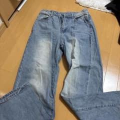 薄い青色 ストレートデニムのサムネイル