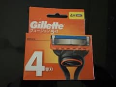 Gillette フュージョン 5+1 替刃 4個入りのサムネイル