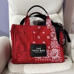 MARC JACOBS マークジェイコブス THE TOTE BAGトートバッグのサムネイル