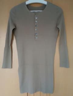 ギャルリーヴィーの長袖カットソー