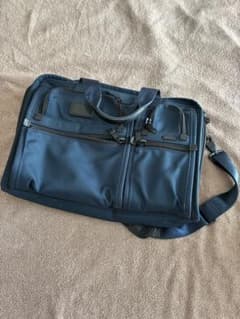 TUMI ビジネスバッグ ネイビーのサムネイル