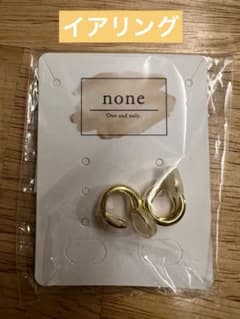 none ゴールドカラー イヤリングのサムネイル