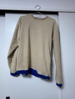 ベージュと青のフリーストレーナーのサムネイル