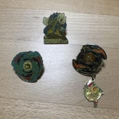 ベイブレード　ピンバッジ 3個セットのサムネイル