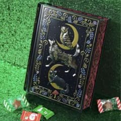 【入手困難品】KALDI 魔法辞書カレンダー缶のサムネイル