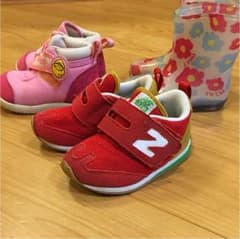 本日限定お値下げ中！ 女の子 靴 ニューバランス含む3点セットのサムネイル