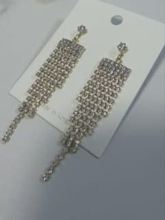 【新品】ブライダル ピアス ビジュー タッセル ゴールド 韓国買付 結婚式のサムネイル